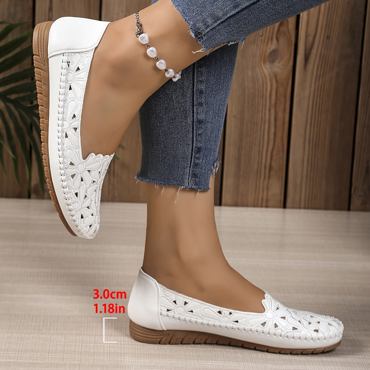 Dahlia | Cut-Out Slip-On Flats